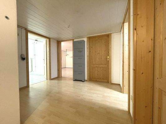 wohnliche Keller-Diele