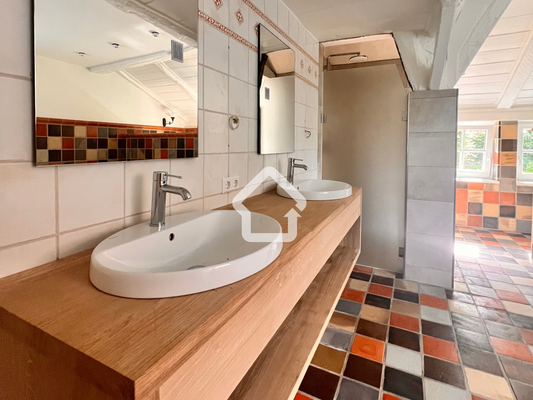 Badezimmer unten 1