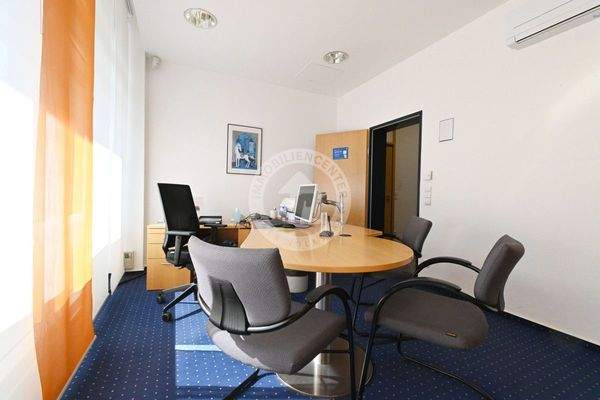 Büro 3 im Erdgeschoss