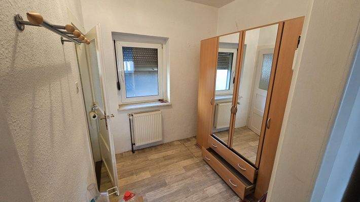 Ankleidezimmer im EG