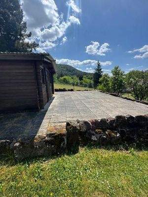 21 Grillhaus mit Terrasse