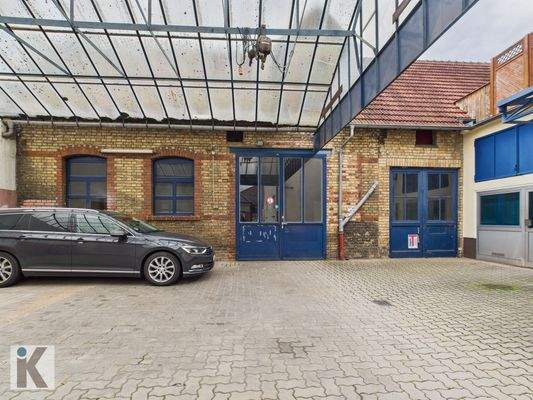 Hofbereich Werkhalle