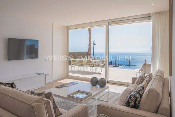 Wohnzimmer mit Terrasse