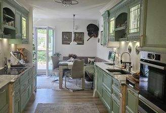 Hochwertige Einbauküche 