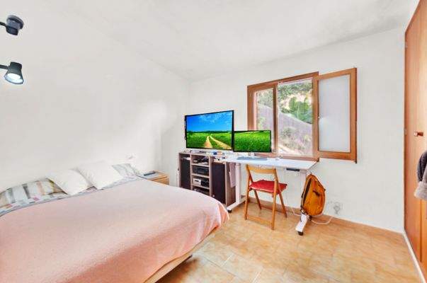 2nd Master bedroom in villa in Costa d_en Blanes