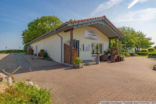 Restaurantgebäude aus SW