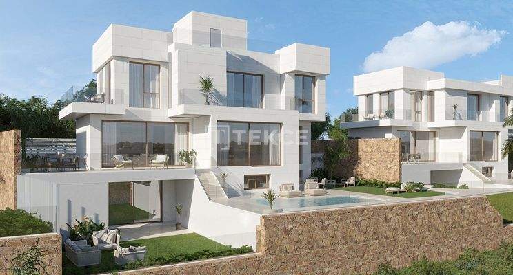 Villas for Sale Surrounded by Nature in Estepona Málaga