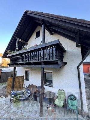 Seitliche Hausansicht