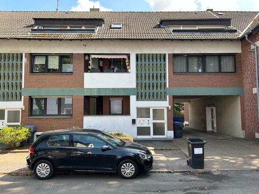 Hausansicht von der Straße