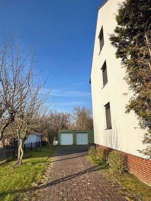 Einfahrt Grundstück