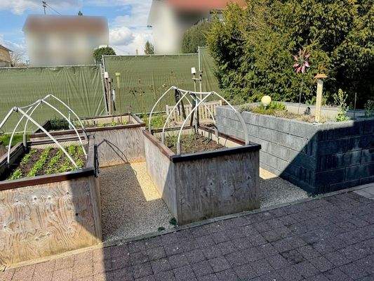 bereits vorhandene Hochbeete