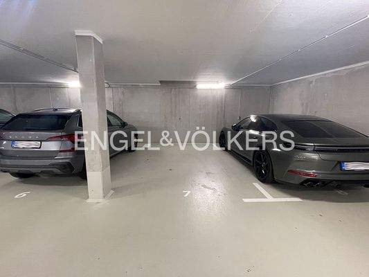 ebenerdiger Tiefgaragenstellplatz