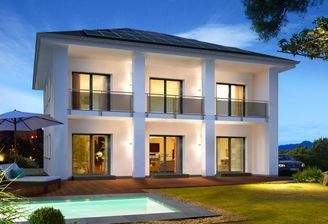 Modernes Traumhaus mit Pool