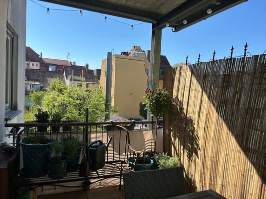 großer Balkon