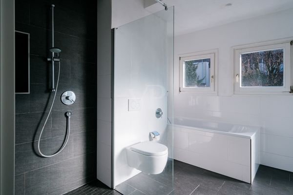 Badezimmer EG