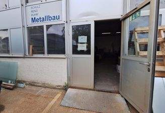 Eingangstüre mit Rampe