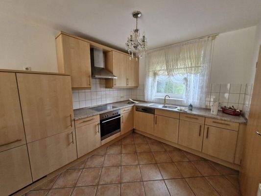 Einbauküche mit Elektrogeräten