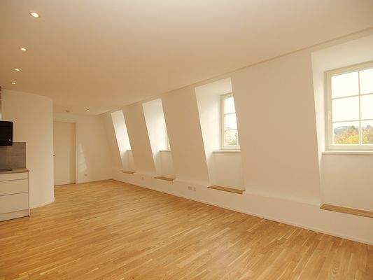 Wohnen mit offener Küche Bild 1.JPG