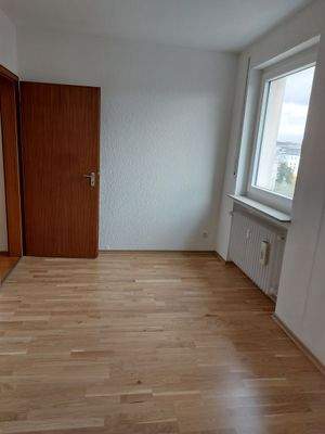 Arbeitszimmer Bild 2.jpg