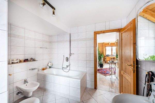 Tageslichtbad im 1. DG