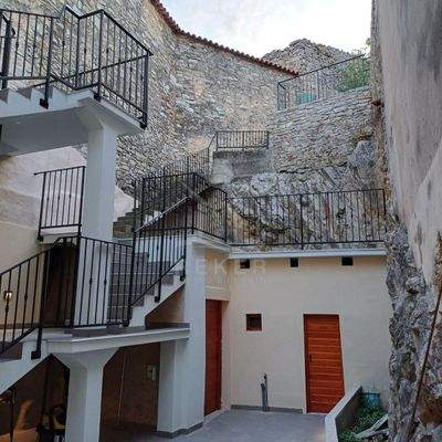 Romantisches Steinhaus in Skradin, dem Tor zum Nationalpark