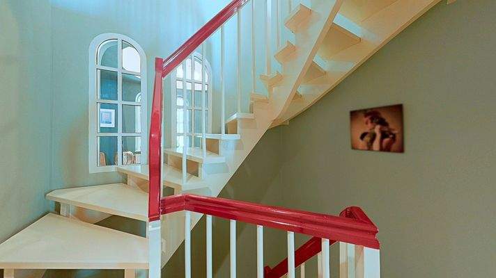 EG - Flur mit Treppe