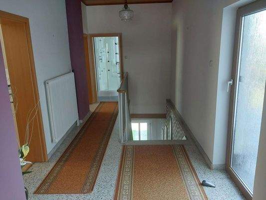 Gang OG (mit Balkontür)