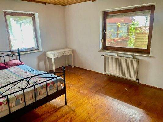 ein weiteres Zimmer im EG