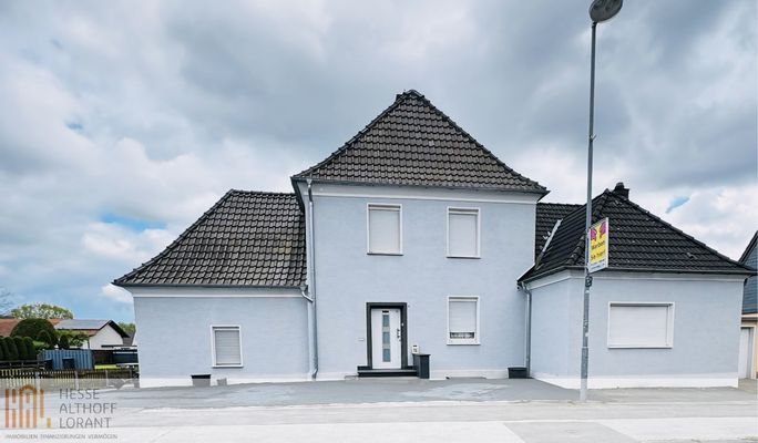 Straßenansicht