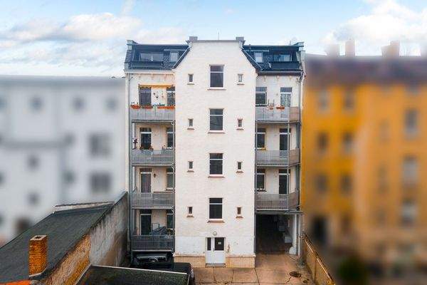 Rückansicht mit Balkonen