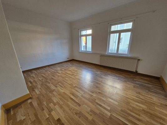 6 - Schlafzimmer 1.jpg