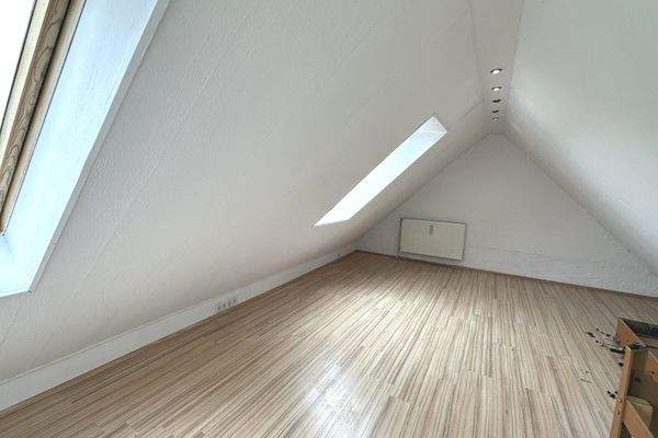 Spitzboden DG Wohnung 2