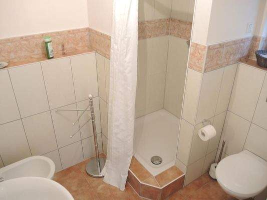 Bad Einliegerwohnung