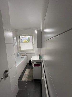 Bad_1.OG_Rechts_WE_4 (2)