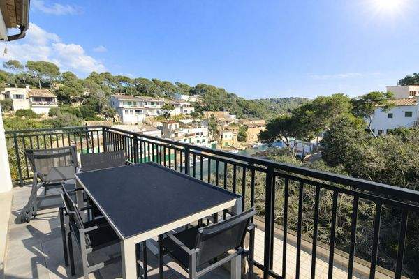 Ruhig gelegenes Haus mit Hafenblick