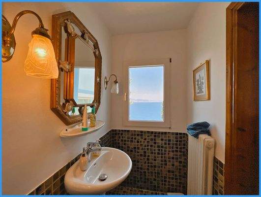 c282ea48c8dd47238cda6a9bef737bed-original