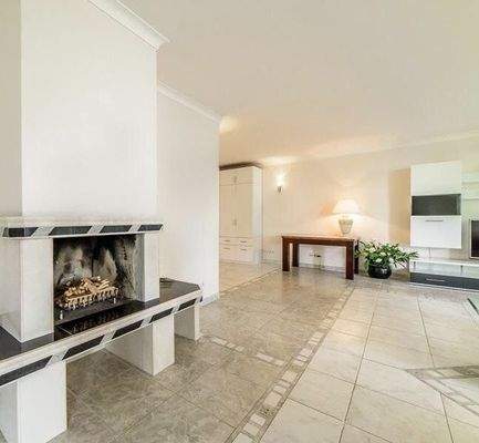 Wohnbereich mit Kamin