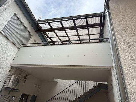 Verbindnug Vorder und Hintergebäude