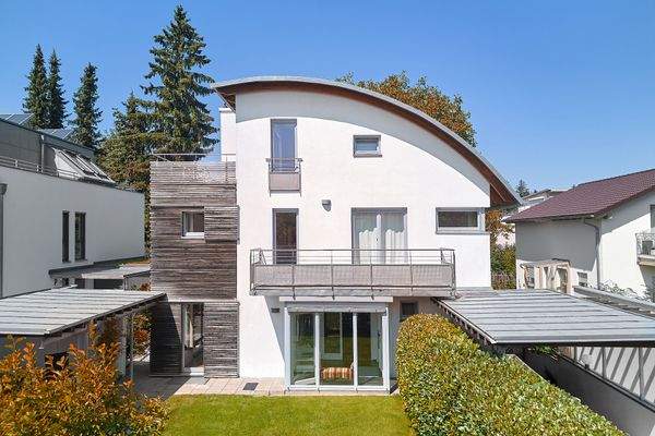 Gepflegter Südgarten