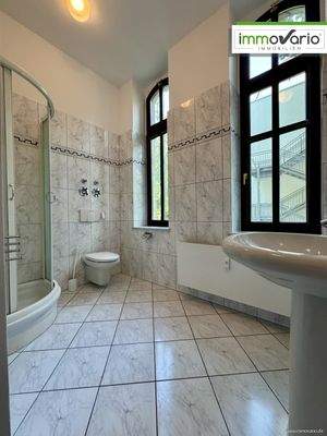 Bad mit Dusche EG