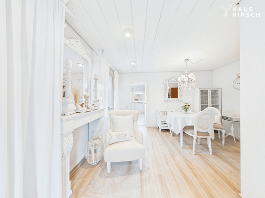 EG kleiner Essplatz vor Küche