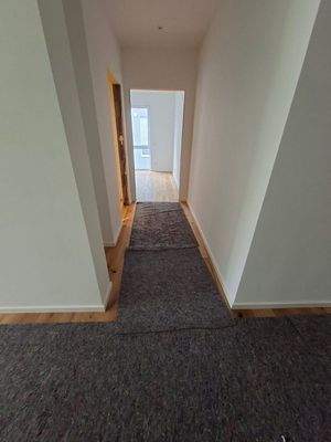 13. Durchgang zum Gästezimmer.jpg