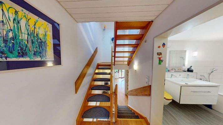 Treppenaufgang zum DG