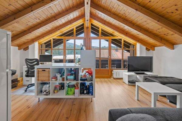 DG Wohnbereich mit Balkon