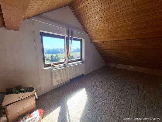 ausgebautes Zimmer DG