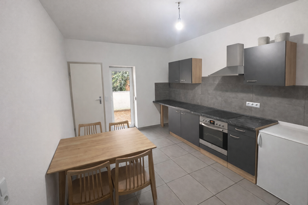 EG Wohnung 1 von 2 - Küche