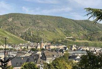  Ansicht auf Bernkastel