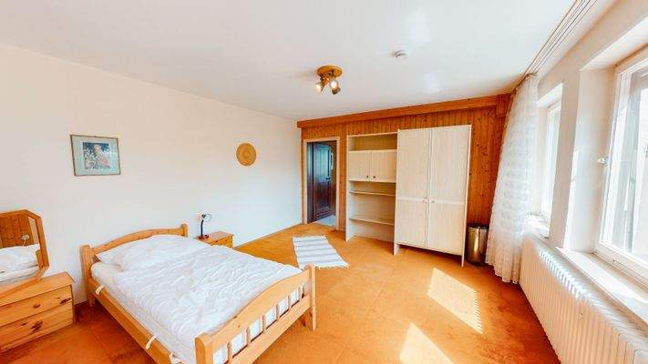 Zimmer im Untergeschoss