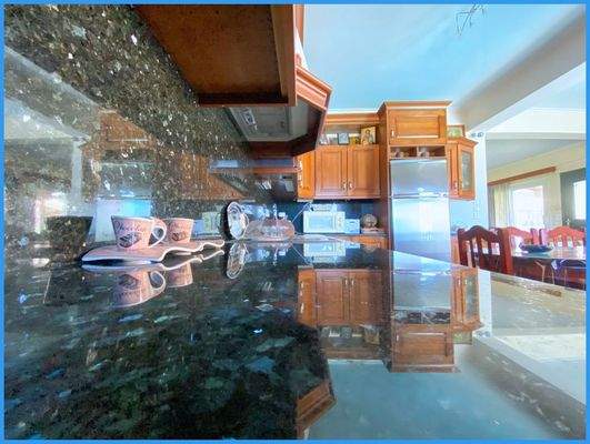 134c405ed06a46ca9a4aca1a52ba3dfb-original