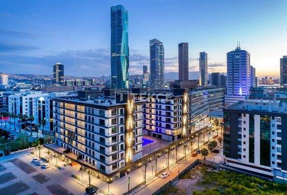 Apartments in a Complex with Pool in İzmir Bayraklı